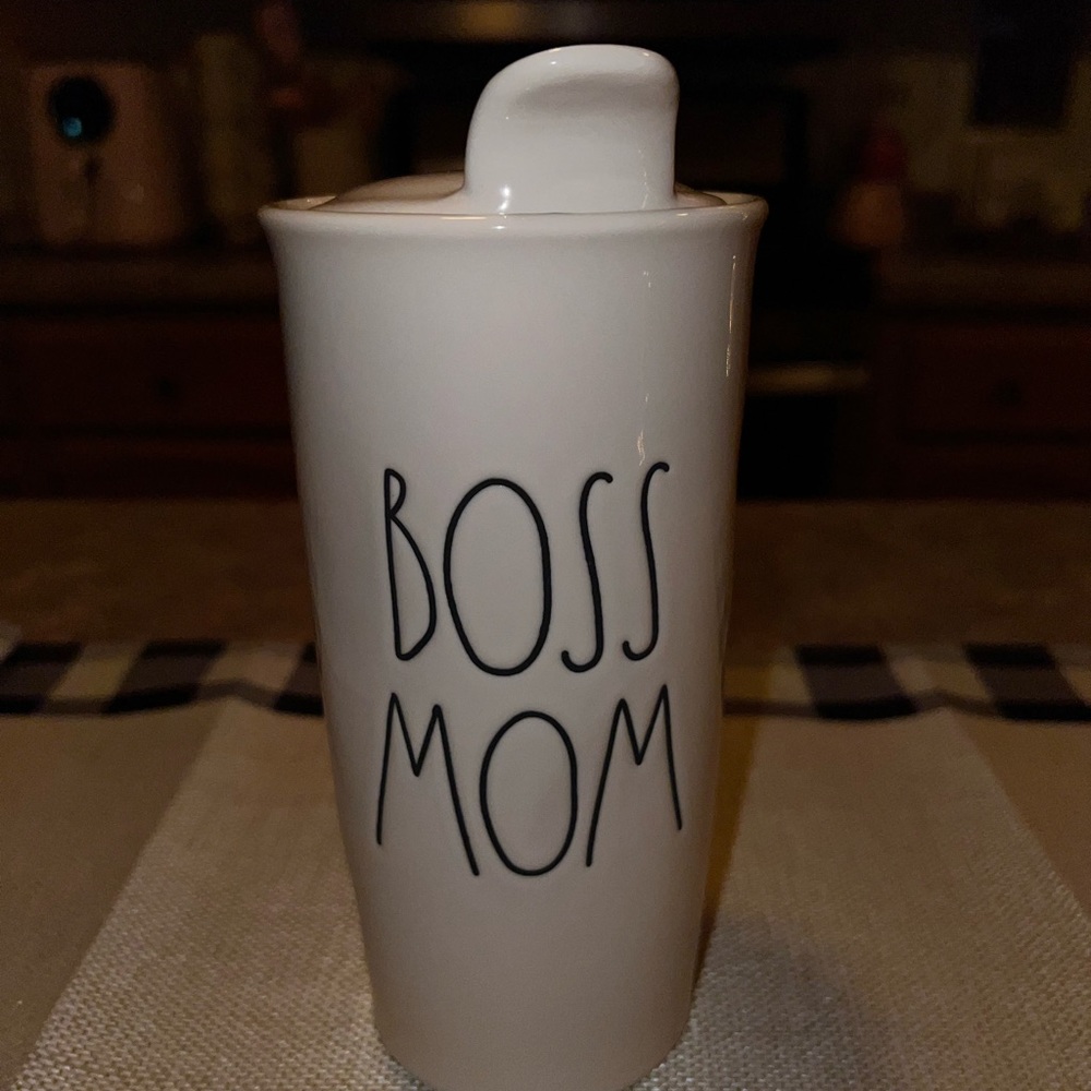 Rae Dunn Boss Mom coffee mug
